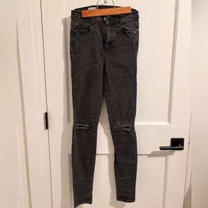 GAP Women's Dark Gray Skinny Jeans